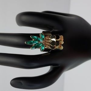 Bebe Fashion Statement Pineapple Ring